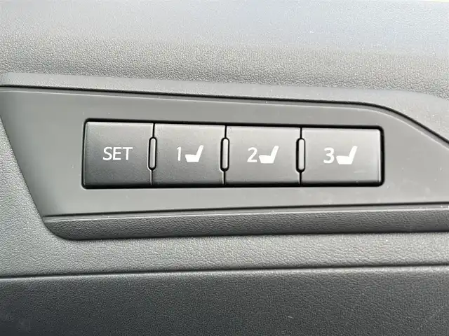 トヨタ アルファード S Cパッケージ 宮城県 2017(平29)年 6.7万km ブラック サンルーフ/純正10インチナビ（NSZN-Z66T）/（フルセグ/BT/CD/DVD）/純正12インチフリップダウンモニター（V12T-R66C）/クルーズコントロール/バックカメラ/パワーバックドア/両側パワースライドドア/レザーシート（ブラック）/運転席メモリシート/全席パワーシート/前席シートヒーター/ステアリングヒーター/後席サンシェード/前方ドライブレコーダー（DRT-H66A)/ETC/純正18インチAW/スペアキーX1