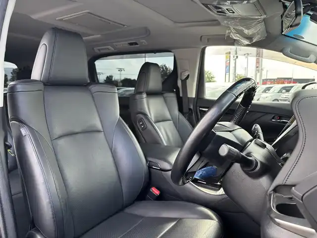 トヨタ アルファード S Cパッケージ 宮城県 2017(平29)年 6.7万km ブラック サンルーフ/純正10インチナビ（NSZN-Z66T）/（フルセグ/BT/CD/DVD）/純正12インチフリップダウンモニター（V12T-R66C）/クルーズコントロール/バックカメラ/パワーバックドア/両側パワースライドドア/レザーシート（ブラック）/運転席メモリシート/全席パワーシート/前席シートヒーター/ステアリングヒーター/後席サンシェード/前方ドライブレコーダー（DRT-H66A)/ETC/純正18インチAW/スペアキーX1