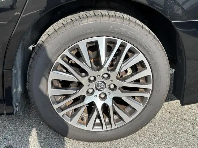 トヨタ アルファード S Cパッケージ 宮城県 2017(平29)年 6.7万km ブラック サンルーフ/純正10インチナビ（NSZN-Z66T）/（フルセグ/BT/CD/DVD）/純正12インチフリップダウンモニター（V12T-R66C）/クルーズコントロール/バックカメラ/パワーバックドア/両側パワースライドドア/レザーシート（ブラック）/運転席メモリシート/全席パワーシート/前席シートヒーター/ステアリングヒーター/後席サンシェード/前方ドライブレコーダー（DRT-H66A)/ETC/純正18インチAW/スペアキーX1