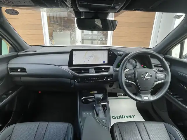 レクサス ＵＸ 250h Fスポーツ 宮崎県 2023(令5)年 7.6万km ホワイトノーヴァガラスフレーク ３眼ＬＥＤヘッドライト/純正ナビ/フルセグＴＶ/ＢＳＭ/レザーシート/シートヒーター/ステアリングヒーター/ＥＴＣ/レーダークルーズ/全方位カメラ/オートマチックハイビーム