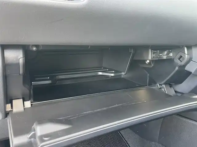 レクサス ＵＸ 250h Fスポーツ 宮崎県 2023(令5)年 7.6万km ホワイトノーヴァガラスフレーク ３眼ＬＥＤヘッドライト/純正ナビ/フルセグＴＶ/ＢＳＭ/レザーシート/シートヒーター/ステアリングヒーター/ＥＴＣ/レーダークルーズ/全方位カメラ/オートマチックハイビーム