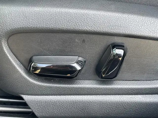 レクサス ＵＸ 250h Fスポーツ 宮崎県 2023(令5)年 7.6万km ホワイトノーヴァガラスフレーク ３眼ＬＥＤヘッドライト/純正ナビ/フルセグＴＶ/ＢＳＭ/レザーシート/シートヒーター/ステアリングヒーター/ＥＴＣ/レーダークルーズ/全方位カメラ/オートマチックハイビーム