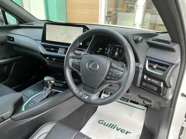 レクサス ＵＸ 250h Fスポーツ 宮崎県 2023(令5)年 7.6万km ホワイトノーヴァガラスフレーク ３眼ＬＥＤヘッドライト/純正ナビ/フルセグＴＶ/ＢＳＭ/レザーシート/シートヒーター/ステアリングヒーター/ＥＴＣ/レーダークルーズ/全方位カメラ/オートマチックハイビーム