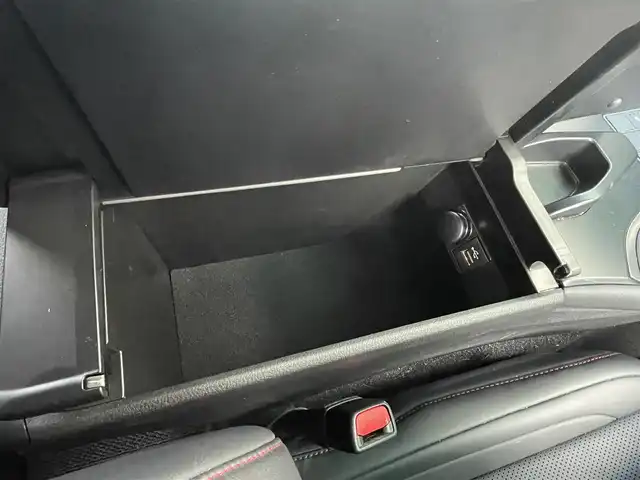 レクサス ＵＸ 250h Fスポーツ 宮崎県 2023(令5)年 7.6万km ホワイトノーヴァガラスフレーク ３眼ＬＥＤヘッドライト/純正ナビ/フルセグＴＶ/ＢＳＭ/レザーシート/シートヒーター/ステアリングヒーター/ＥＴＣ/レーダークルーズ/全方位カメラ/オートマチックハイビーム