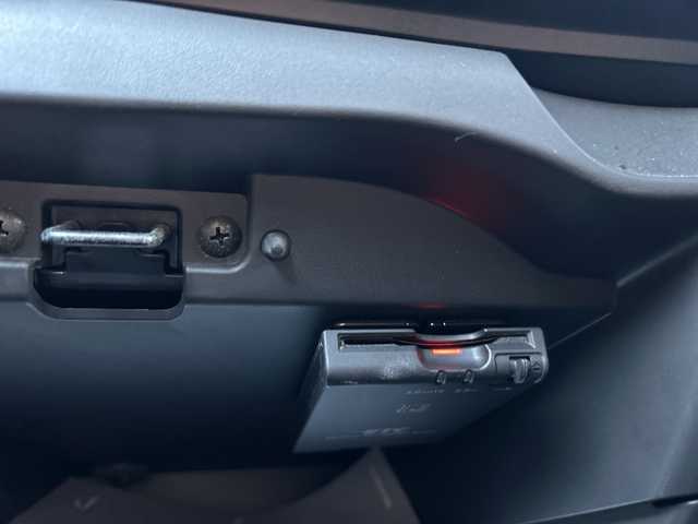 日産 ノート e－パワー X 愛媛県 2016(平28)年 2.1万km プレミアムコロナオレンジ 純正ナビ/Bluetooth/CD/DVD/USB/SD/ETC/ドライブレコーダー前のみ/アラウンドビューモニター/バックカメラ/純正フロアマット/アイドリングストップ/オートLEDヘッドライト/レーンキープアシスト/スマートキー/スペアキー/プッシュスタート/保証書/取扱説明書