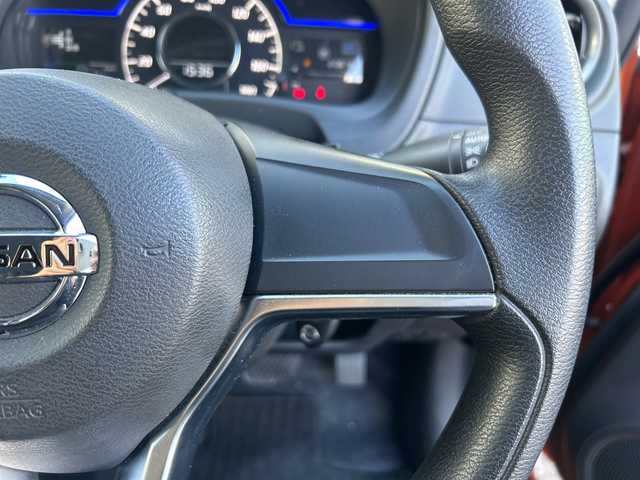 日産 ノート e－パワー X 愛媛県 2016(平28)年 2.1万km プレミアムコロナオレンジ 純正ナビ/Bluetooth/CD/DVD/USB/SD/ETC/ドライブレコーダー前のみ/アラウンドビューモニター/バックカメラ/純正フロアマット/アイドリングストップ/オートLEDヘッドライト/レーンキープアシスト/スマートキー/スペアキー/プッシュスタート/保証書/取扱説明書