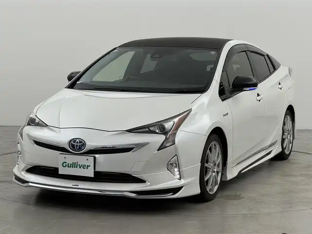 トヨタ プリウス S ツーリングセレクション 福岡県 2016(平28)年 8万km ホワイトパールクリスタルシャイン モデリスタエアロ　/アルパイン９型ナビ（フルセグＴＶ）　/バックカメラ　/ＥＴＣ　/前方ドラレコ　/エコグライダー　/レーダークルコン　/衝突被害軽減ブレーキ　/レーンキープ　/オートマチックハイビーム　/シートヒーター