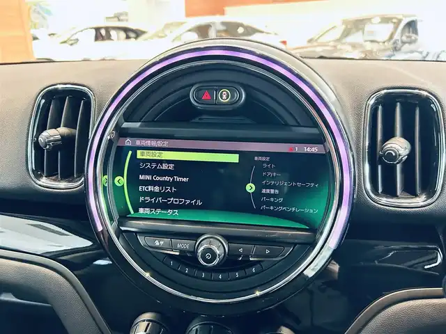 ＭＩＮＩ ミニ クロスオーバー クーパー D コーンウォールED 大阪府 2020(令2)年 5.5万km ライトホワイト ワンオーナー/ペッパーP/インテリジェントセーフティ/純正ナビ/バックカメラ/電動リアゲート/ハーフレザー/純正18インチAW/LEDヘッドライト/ACC/ETC/ドラレコ