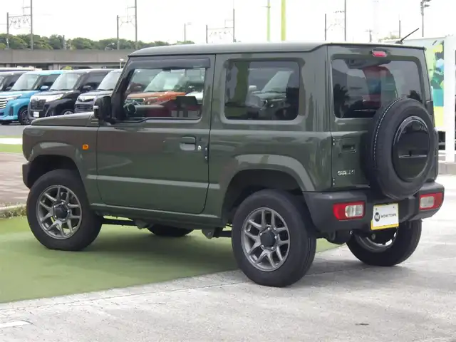 スズキ ジムニー XC 千葉県 2024(令6)年 1.5万km ジャングルグリーン スズキセーフティサポート/社外メモリーナビ/地デジTV/【DVD/CD再生機能　Bluetooth接続】/バックカメラ/ドライブレコーダー（HDR301）/革巻きステアリング/ステアリングスイッチ/前席シートヒーター/ETC/LEDヘッドライト/フォグライト/ウインカーミラー/純正16インチアルミホイル/携帯リモコン