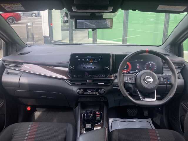 日産 オーラ ニスモ 福岡県 2021(令3)年 5.5万km スーパーブラック 純正ナビ／Ｂｌｕｅｔｏｏｔｈ／フルセグＴＶ／ＥＴＣ／アラウンドビューモニター／電子ミラー／プロパイロット／エマージェンシーブレーキ／キーフリー／Ｐスタート／置くだけ充電／純正アルミホイール
