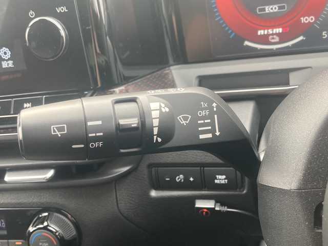 日産 オーラ ニスモ 福岡県 2021(令3)年 5.5万km スーパーブラック 純正ナビ／Ｂｌｕｅｔｏｏｔｈ／フルセグＴＶ／ＥＴＣ／アラウンドビューモニター／電子ミラー／プロパイロット／エマージェンシーブレーキ／キーフリー／Ｐスタート／置くだけ充電／純正アルミホイール