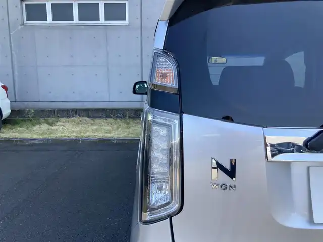 ホンダ Ｎ ＷＧＮ カスタム G Aパッケージ 静岡県 2014(平26)年 5.5万km カトラリーシルバーM あんしんパッケージ/純正メモリーナビ(VXM-145C)/　AM FM CD/ハーフレザーシート/HIDオートヘッドライト/スマートキー2本/純正14インチアルミホイール/AUTOエアコン/アイドリングストップ/フロントフォグライト/バックカメラ