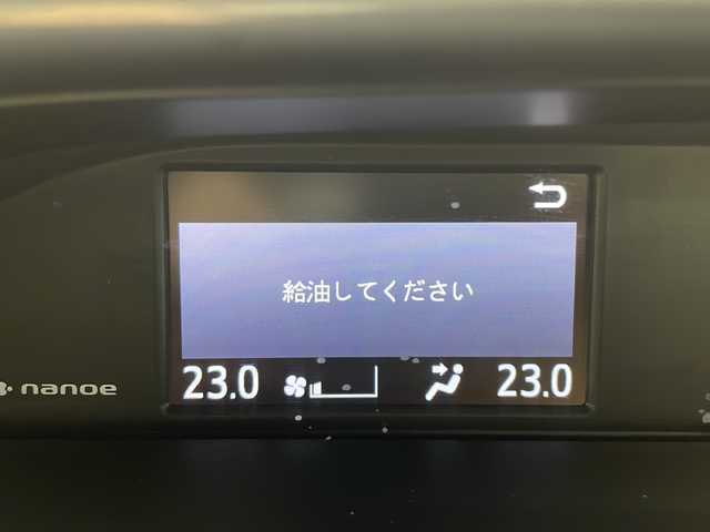 トヨタ エスクァイア ハイブリッド Gi プレミアムパッケージ ブラックテーラード 千葉県 2021(令3)年 5.9万km ブラック 禁煙車　/衝突軽減システム　/純正ナビ　/ＡＭ　ＦＭ　ＣＤ　ＤＶＤ　ＢＴ　フルセグ　/後席モニター　/レーンキープアシスト　/コーナーセンサー　/両側パワースライドドア　/先行車発進お知らせ　/ＬＥＤヘッドライト/クルーズコントロール/フォグランプ/シートヒーター/ハンドルヒーター/バックカメラ/ハーフレザーシート/電格ミラー/純正アルミホイール/純正フロアマット/プッシュスタート/スマートキー