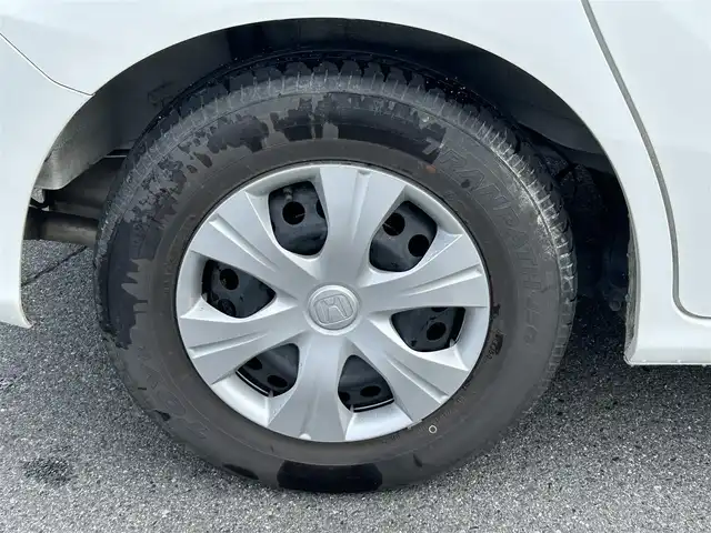 ホンダ フリード G プレミアムエディション 奈良県 2016(平28)年 1.5万km ホワイトオーキッドパール 純正ナビ/(AM/FN/CD/DVD/BT/iPod/USB/VTR/フルセグTV)/フリップダウンモニター/両側パワースライドドア/ハーフレザーシート/バックカメラ/クルーズコントロール/ビルトインETC/オートライト/横滑り防止装置/電格ウインカーミラー/フロアマット