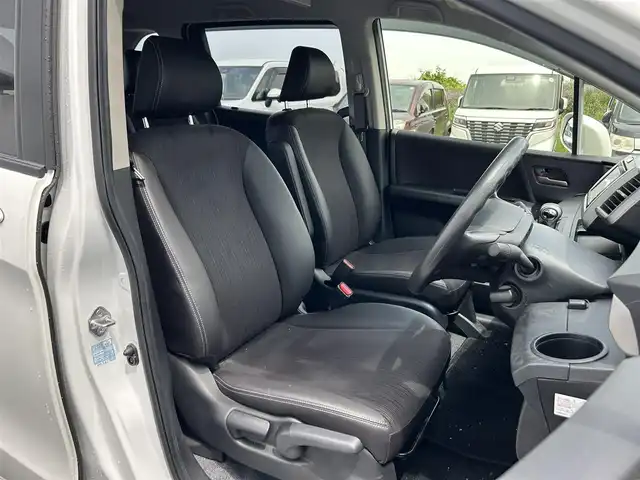 ホンダ フリード G プレミアムエディション 奈良県 2016(平28)年 1.5万km ホワイトオーキッドパール 純正ナビ/(AM/FN/CD/DVD/BT/iPod/USB/VTR/フルセグTV)/フリップダウンモニター/両側パワースライドドア/ハーフレザーシート/バックカメラ/クルーズコントロール/ビルトインETC/オートライト/横滑り防止装置/電格ウインカーミラー/フロアマット