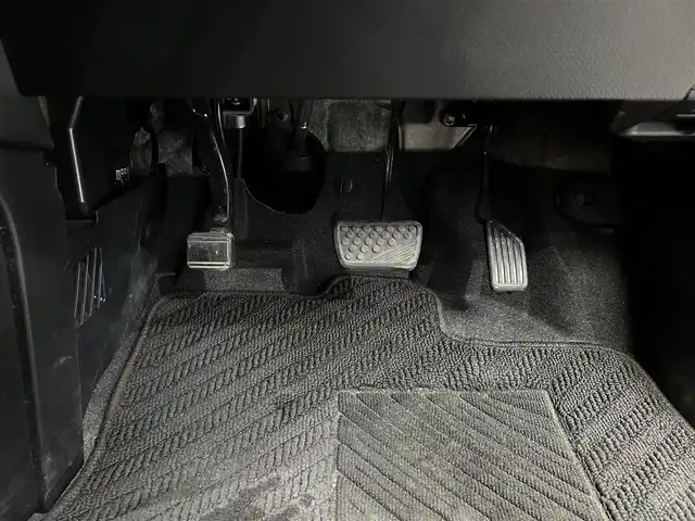 トヨタ ルーミー G S 鹿児島県 2018(平30)年 3.3万km マゼンタベリーマイカM 禁煙車/純正ナビ（NSZT-Y66T）/バックカメラ/両側パワースライドドア/スマアシII/純正前方ドライブレコーダー/ビルトインETC/クルーズコントロール/レーンキープアシスト/フルセグTV/アイドリングストップ/LEDヘッドライト/フロントフォグ/純正フロアマット/オートライト/盗難防止装置/横滑り防止装置/パワーステアリング/パワーウィンドウ/取扱説明書/保証書