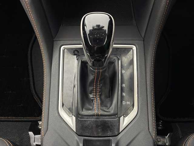 スバル インプレッサ ＸＶ 2．0i－L アイサイト 秋田県 2018(平30)年 6.6万km クールグレーカーキ 4WD/純正ナビ/(フルセグTV/Bluetooth/DVD/CD/FM/AM/AUX)/バックカメラ/レーダークルーズコントロール/レーンキープアシスト/横滑防止機能/衝突被害軽減システム/アイドリングストップ/プッシュスタート/スマートキー/スペアキー/オートライト/LEDヘッドライト/フォグランプ/革巻ステアリング/ステアリングリモコン/パドルシフト/電動パーキングブレーキ/電動格納ミラー/ブラインドスポットミラー(BSM)/純正アルミホイール/純正フロアマット