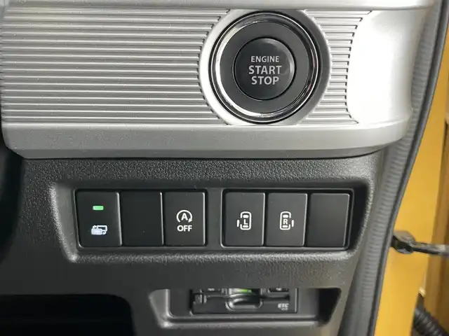 スズキ スペーシア ギア HYBRID XZターボ 愛知県 2022(令4)年 7.9万km アクティブイエロー/ガンメタリック2トーン 純正９型ナビ　フルセグＴＶ　カープレイ対応　全方位カメラ　シートヒーター　デュアルカメラブレーキ　衝突軽減　追従クルコン　パドルシフト　ＬＥＤオートライト　ＴＥＲＺＯルーフキャリア　ツートンカラー　フォグランプ　リヤパーキングセンサー　ドライブレコーダー　禁煙車
