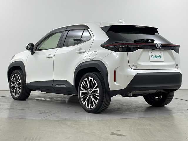 トヨタ ヤリスクロス ハイブリッド Z 道央・札幌 2020(令2)年 2.2万km ホワイトパールクリスタルシャイン ・４ＷＤ/・セーフティセンス/・アクティブクルーズコントロール/・パワーバックドア/・純正メモリナビ/・Bluetooth・USB・Miracast/・フルセグTV/・パノラマビューモニター/・前席シートヒーター/・前後ドライブレコーダー/・ウィンカーミラー/・コーナーセンサー/・LEDヘッドライト/・オートライト/・オートマチックハイビーム/・ビルトインETC2.0/・ドライブモードセレクト（EV・スノー・トレイル）/・ステアリングスイッチ/・スマートキー/・ドアバイザー