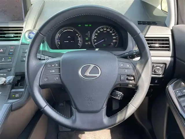 レクサス ＨＳ 250h 島根県 2014(平26)年 7.9万km ホワイトパールクリスタルシャイン プリクラッシュセーフティ/純正ナビ/CD/DVD/DTV/Bluetooth/フロント/バックカメラ/レーダークルーズコントロール/クリアランスソナー /LEDオートライト/ビルトインETC/前後ドライブレコーダー/ステアリングスイッチ/スマートキー/スペアキー /プッシュスタート /純正フロアマット/純正ドアバイザー