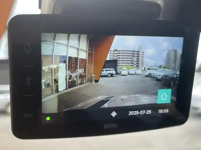 ＭＩＮＩ ＢＭＷ ミニ クーパー S 高知県 2023(令5)年 0.8万km グレーＭ ルーフトップグレーメタリック/ワンオーナー/純正ディスプレイオーディオ/【BT/AppleCarplay】/バックカメラ/クルーズコントロール/衝突被害軽減ブレーキ/横滑り防止/ハーフレザーシート/シートヒーター/コーナー、バックセンサー/ETC/前後ドライブレコーダー/パドルシフト/オートワイパー/オートライト/純正LEDライト/スマートキー/プッシュスタート/MTモード付きAT/アイドリングストップ/純正アルミホイール 17インチ/純正フロアマット
