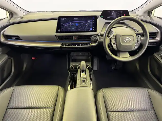 トヨタ プリウス Z 福岡県 2023(令5)年 3.1万km プラチナホワイトパールマイカ モデリスタエアロ　/純正１２．３型ＤＡナビ　/全方位カメラ　/ビルトインＥＴＣ２．０　/コーナーセンサー　/トヨタセーフティセンス　/衝突軽減ブレーキ/レーンキープ/ブラインドスポットモニター/ＰＫＳＢ　/パーキングアシスト　/シートベンチレーション／ヒーター/ステアリングヒーター/パワーバックドア　/ＬＥＤヘッドライト