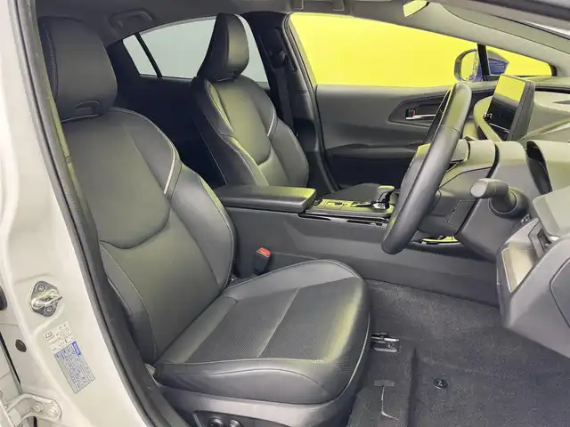 トヨタ プリウス Z 福岡県 2023(令5)年 3.1万km プラチナホワイトパールマイカ モデリスタエアロ　/純正１２．３型ＤＡナビ　/全方位カメラ　/ビルトインＥＴＣ２．０　/コーナーセンサー　/トヨタセーフティセンス　/衝突軽減ブレーキ/レーンキープ/ブラインドスポットモニター/ＰＫＳＢ　/パーキングアシスト　/シートベンチレーション／ヒーター/ステアリングヒーター/パワーバックドア　/ＬＥＤヘッドライト
