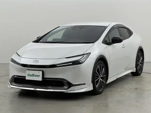 トヨタ プリウス Z 福岡県 2023(令5)年 3.1万km プラチナホワイトパールマイカ モデリスタエアロ　/純正１２．３型ＤＡナビ　/全方位カメラ　/ビルトインＥＴＣ２．０　/コーナーセンサー　/トヨタセーフティセンス　/衝突軽減ブレーキ/レーンキープ/ブラインドスポットモニター/ＰＫＳＢ　/パーキングアシスト　/シートベンチレーション／ヒーター/ステアリングヒーター/パワーバックドア　/ＬＥＤヘッドライト