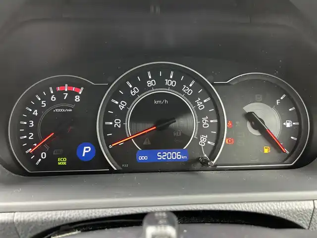 トヨタ ヴォクシー ZS 煌 福岡県 2018(平30)年 5.3万km ホワイトパールクリスタルシャイン 純正9型SDナビ（フルセグTV/CD/DVD/BT）バックモニタートヨタセーフティセンスクルコン両側パワスラドラレコETCUSBポート純正LEDヘッドライト純正19インチアルミホイール純正フロアマットプッシュスタートスマートキー