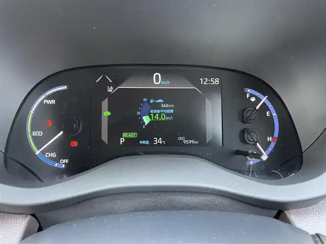 トヨタ ヤリスクロス ハイブリッド Z 千葉県 2021(令3)年 1万km シルバーメタリック トヨタセーフティセンス/・衝突軽減ブレーキ/レーンキープアシスト/・レーダークルーズコントロール/オートハイビーム/・クリアランスソナー/ブラインドスポットモニター/純正メーカーディスプレイナビ/・BT/USB/カープレイ/バックカメラ/ステアリングスイッチ/電動パーキングブレーキ/ブレーキホールド/ハーフレザーシート/パワーシート(D席)/シートヒーター(D/N席)/LEDヘッドライト/オートライト/スマートキー/プッシュスタート/純正フロアマット/純正18インチAW