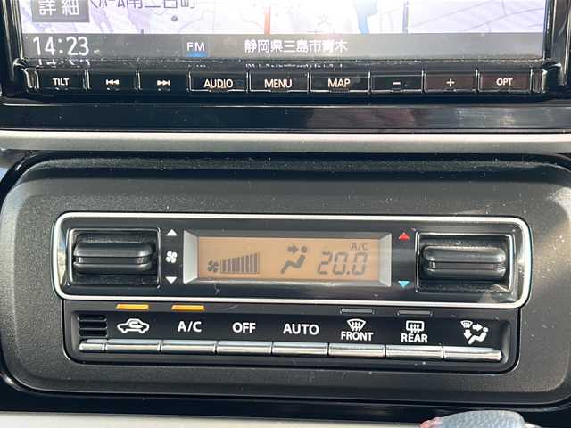 スズキ スペーシア カスタム HYBRID XS 静岡県 2021(令3)年 3.2万km スチールシルバーメタリック/ブルーイッシュブラックパール 純正8インチナビ/地デジTV/純正CD/DVD/Bluetooth/バックカメラ/両側パワースライドドア/衝突軽減ブレーキ/シートヒーター/純正15インチAW/LEDヘッドライト/オートライト/スマートキー/ETC