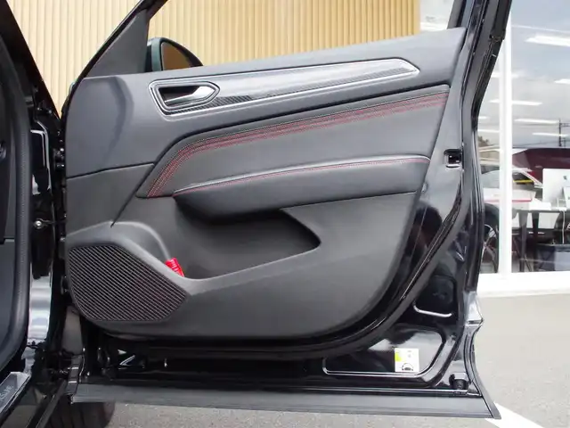 ルノー ルノー アルカナ RSライン E-テックハイブリッド 埼玉県 2022(令4)年 3.3万km 黒 ブラックハーフレザーシート/アダプティブクルーズコントロール/CarPlay/パークセンサー/ブラインドスポットモニター/全周囲カメラ/ETC/ワイヤレス充電/Bluetooth/シートヒーター/ステアリングヒーター