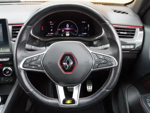 ルノー ルノー アルカナ RSライン E-テックハイブリッド 埼玉県 2022(令4)年 3.3万km 黒 ブラックハーフレザーシート/アダプティブクルーズコントロール/CarPlay/パークセンサー/ブラインドスポットモニター/全周囲カメラ/ETC/ワイヤレス充電/Bluetooth/シートヒーター/ステアリングヒーター