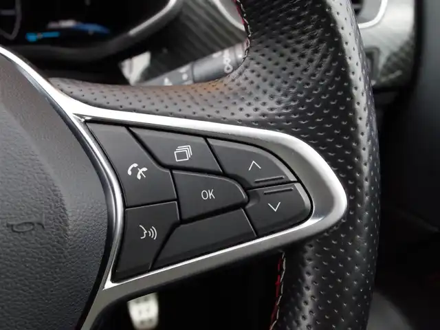 ルノー ルノー アルカナ RSライン E-テックハイブリッド 埼玉県 2022(令4)年 3.3万km 黒 ブラックハーフレザーシート/アダプティブクルーズコントロール/CarPlay/パークセンサー/ブラインドスポットモニター/全周囲カメラ/ETC/ワイヤレス充電/Bluetooth/シートヒーター/ステアリングヒーター
