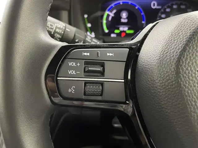 ホンダ ステップワゴン スパーダ eHEV プレミアムライン 福井県 2022(令4)年 1.9万km プラチナホワイトパール 純正１１．４インチナビ/CD/DVD/フルセグTV/Bluetooth/SD/AM/FM/マルチビューカメラシステム/ビルトインETC/パワーバックドア /Honda SENSING/・衝突軽減ブレーキ/・誤発進抑制昨日/・後方誤発進抑制機能/・近距離衝突軽減ブレーキ/・歩行者自己提言ステアリング/・路外逸脱抑制機能/・渋滞追従機能付きアダポティブクルーズコントロール/・車線維持支援システム/・トラフィックジャムアシスト（渋滞運転支援機能）/・先行車発進お知らせ機能/・標識認識機能/・オートハイビーム/・ブラインドスポットモニター/・後退車庫サポート/LEDヘッドライト/オートライトコントロール機能付き/LEDアクティブコーナリングライト/車両接近通報装置/電子制御パーキングブレーキ/オートブレーキホールド/ハーフレザーシート/シートヒーター /２列目オットマン/革巻きステアリング/ステアリングリモコン/ステアリングチルド機構/両側パワースライドドア /プッシュスタート /純正１７インチアルミ