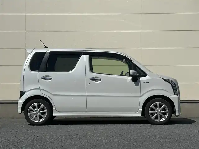 スズキ ワゴンＲ スティングレー HYBRID X 茨城県 2017(平29)年 5.2万km ピュアホワイトP 純正メモリナビ/　（AM/FM/CD/BT）/ワンセグテレビ/プッシュスタート/シートヒーター/フォグランプ/純正ドアバイザー/純正フロアマット