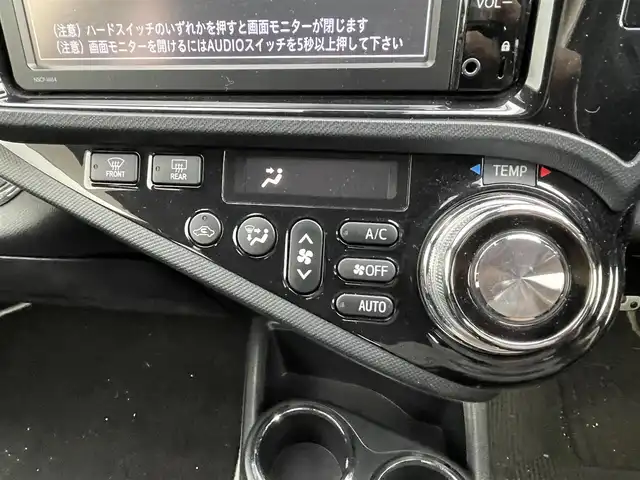 トヨタ アクア G G’s 千葉県 2016(平28)年 6.9万km ライムホワイトパールクリスタルシャイン 純正7インチナビ/バックカメラ/クルーズコントロール/ETC/ハーフレザーシート/ドアバイザー/LED/レーンキープアシスト/オートハイビーム/リモコンキー/純正アルミ