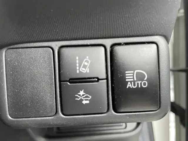 トヨタ アクア G G’s 千葉県 2016(平28)年 6.9万km ライムホワイトパールクリスタルシャイン 純正7インチナビ/バックカメラ/クルーズコントロール/ETC/ハーフレザーシート/ドアバイザー/LED/レーンキープアシスト/オートハイビーム/リモコンキー/純正アルミ