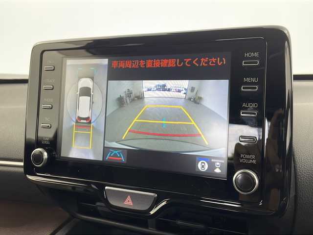トヨタ ヤリスクロス ハイブリッド Z 愛知県 2021(令3)年 3.7万km ホワイトパールクリスタルシャイン ・ワンオーナー/・純正ナビ/Bluetooth/Apple Carplay/フルセグTV/AM/FM/・全周囲カメラ/・ハーフレザーシート/・運/助シートヒーター/・ハンドルヒーター/・運パワーシート/・ブラインドスポットモニター/・オートブレーキホールド/・電動パワーバックドア/・前後ドライブコーダー/・ETC/・純正フロアマット/・純正１８インチアルミホイール/・ドアバイザー/・スマートキー×２/・オートLEDヘッドライト/トヨタセーフティセンス/・プリクラッシュセーフティ/・フロントクロストラフィックアラート（FCTA）/・レーンチェンジアシスト/・レーンディパーチャーアラート（LDA）/・レーダークルーズコントロール/・オートマチックハイビーム（AHB）/・ロードサインアシスト（RSA）