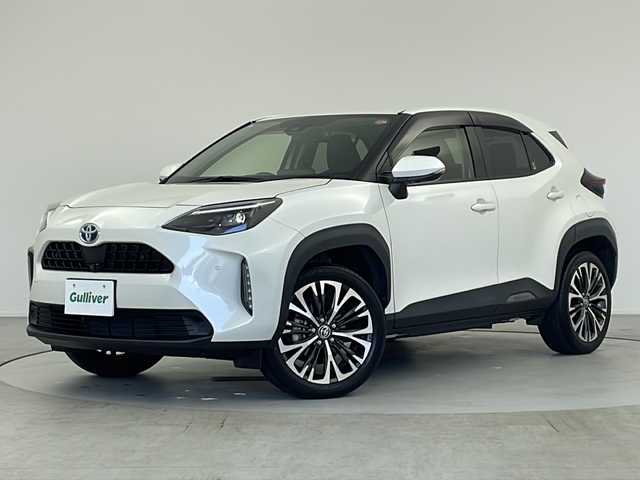 トヨタ ヤリスクロス ハイブリッド Z 愛知県 2021(令3)年 3.7万km ホワイトパールクリスタルシャイン ・ワンオーナー/・純正ナビ/Bluetooth/Apple Carplay/フルセグTV/AM/FM/・全周囲カメラ/・ハーフレザーシート/・運/助シートヒーター/・ハンドルヒーター/・運パワーシート/・ブラインドスポットモニター/・オートブレーキホールド/・電動パワーバックドア/・前後ドライブコーダー/・ETC/・純正フロアマット/・純正１８インチアルミホイール/・ドアバイザー/・スマートキー×２/・オートLEDヘッドライト/トヨタセーフティセンス/・プリクラッシュセーフティ/・フロントクロストラフィックアラート（FCTA）/・レーンチェンジアシスト/・レーンディパーチャーアラート（LDA）/・レーダークルーズコントロール/・オートマチックハイビーム（AHB）/・ロードサインアシスト（RSA）