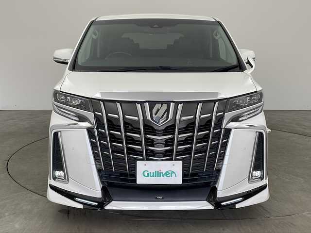 トヨタ アルファード S 兵庫県 2018(平30)年 7万km ホワイトパールクリスタルシャイン ・純正10インチナビ/Bluetooth/CD/DVD/USB/HDMI/TV/・バックカメラ/・サイドカメラ/・純正フリップダウンモニター/・トヨタセーフティセンス/・プリクラッシュセーフティ/・レーントレーシングアシスト/・クリアランスソナー/・パーキングサポートブレーキ/・ロードサインアシスト/・レーダクルーズコントロール/・オートマチックハイビーム/・横滑り防止装置/・電子パーキングブレーキ/・オートホールド/・両側パワースライドドア/・革巻きステアリング/・ステアリングスイッチ/・デジタルインナーミラー/・純正フロアマット/・全席合皮シートカバー/・オールオートパワーウィンドウ/・電動格納ミラー/・TRDエアロパーツ/・社外19インチアルミホイールタイヤ/・LEDヘッドライト/・フォグランプ/・MTモード付AT/・nanoe/・AC100V充電/・純正ドライブレコーダー/・ビルトインETC/・スマートキー