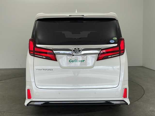 トヨタ アルファード S 兵庫県 2018(平30)年 7万km ホワイトパールクリスタルシャイン ・純正10インチナビ/Bluetooth/CD/DVD/USB/HDMI/TV/・バックカメラ/・サイドカメラ/・純正フリップダウンモニター/・トヨタセーフティセンス/・プリクラッシュセーフティ/・レーントレーシングアシスト/・クリアランスソナー/・パーキングサポートブレーキ/・ロードサインアシスト/・レーダクルーズコントロール/・オートマチックハイビーム/・横滑り防止装置/・電子パーキングブレーキ/・オートホールド/・両側パワースライドドア/・革巻きステアリング/・ステアリングスイッチ/・デジタルインナーミラー/・純正フロアマット/・全席合皮シートカバー/・オールオートパワーウィンドウ/・電動格納ミラー/・TRDエアロパーツ/・社外19インチアルミホイールタイヤ/・LEDヘッドライト/・フォグランプ/・MTモード付AT/・nanoe/・AC100V充電/・純正ドライブレコーダー/・ビルトインETC/・スマートキー