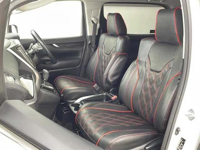 トヨタ アルファード S 兵庫県 2018(平30)年 7万km ホワイトパールクリスタルシャイン ・純正10インチナビ/Bluetooth/CD/DVD/USB/HDMI/TV/・バックカメラ/・サイドカメラ/・純正フリップダウンモニター/・トヨタセーフティセンス/・プリクラッシュセーフティ/・レーントレーシングアシスト/・クリアランスソナー/・パーキングサポートブレーキ/・ロードサインアシスト/・レーダクルーズコントロール/・オートマチックハイビーム/・横滑り防止装置/・電子パーキングブレーキ/・オートホールド/・両側パワースライドドア/・革巻きステアリング/・ステアリングスイッチ/・デジタルインナーミラー/・純正フロアマット/・全席合皮シートカバー/・オールオートパワーウィンドウ/・電動格納ミラー/・TRDエアロパーツ/・社外19インチアルミホイールタイヤ/・LEDヘッドライト/・フォグランプ/・MTモード付AT/・nanoe/・AC100V充電/・純正ドライブレコーダー/・ビルトインETC/・スマートキー