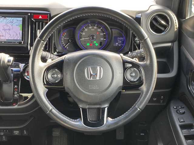 ホンダ Ｎ ＷＧＮ カスタムGターボSSブラックスタイルP 佐賀県 2018(平30)年 4.1万km クリスタルブラックパール Stradaナビ/バックカメラ/CTBA/クルーズコントロール/ハーフレザーシート/シートヒーター/ビルトインETC/ステアリングリモコン/プッシュスタート/スマートキー/HIDヘッドライト/フォグライト/純正ブラックアルミホイール