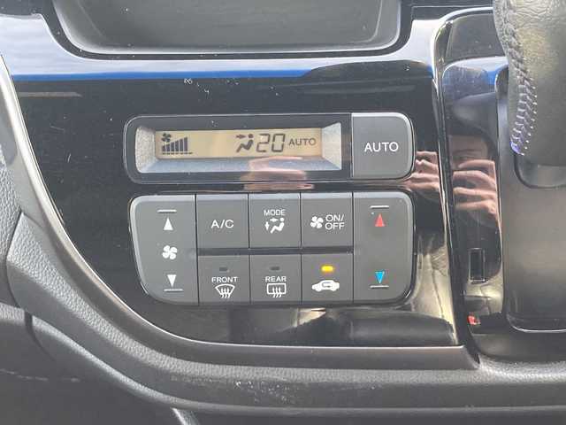 ホンダ Ｎ ＷＧＮ カスタムGターボSSブラックスタイルP 佐賀県 2018(平30)年 4.1万km クリスタルブラックパール Stradaナビ/バックカメラ/CTBA/クルーズコントロール/ハーフレザーシート/シートヒーター/ビルトインETC/ステアリングリモコン/プッシュスタート/スマートキー/HIDヘッドライト/フォグライト/純正ブラックアルミホイール