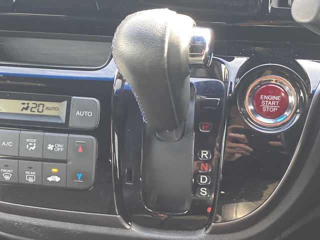 ホンダ Ｎ ＷＧＮ カスタムGターボSSブラックスタイルP 佐賀県 2018(平30)年 4.1万km クリスタルブラックパール Stradaナビ/バックカメラ/CTBA/クルーズコントロール/ハーフレザーシート/シートヒーター/ビルトインETC/ステアリングリモコン/プッシュスタート/スマートキー/HIDヘッドライト/フォグライト/純正ブラックアルミホイール