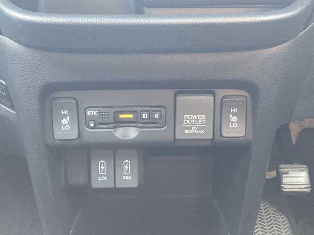 ホンダ Ｎ ＷＧＮ カスタムGターボSSブラックスタイルP 佐賀県 2018(平30)年 4.1万km クリスタルブラックパール Stradaナビ/バックカメラ/CTBA/クルーズコントロール/ハーフレザーシート/シートヒーター/ビルトインETC/ステアリングリモコン/プッシュスタート/スマートキー/HIDヘッドライト/フォグライト/純正ブラックアルミホイール