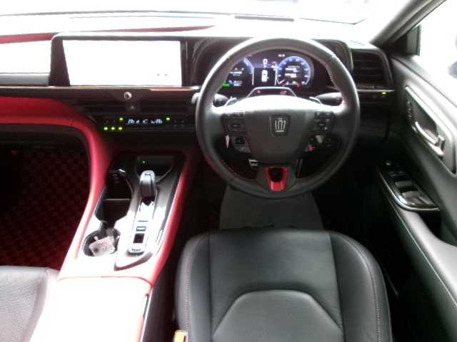 トヨタ クラウン スポーツ RS 奈良県 2024(令6)年 1.5万km パールⅡ /クラウンスポーツPHEV/ワンオーナー車/スマートキー×2個/純正12.3インチディスプレイオーディオナビTV/純正21インチアルミ/パノラマルーフ/セーフティセンス/トヨタチームメイト/黒革レザーシート/パワーシート/シートヒーター/ビルトインETC/ドライブレコーダー/パワーバックドア/LEDヘッドライト/ビルトインETC2.0/おくだけ充電/純正レッド内装/充電ケーブル専用バッグ有