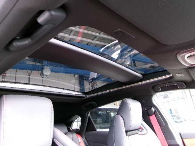 トヨタ クラウン スポーツ RS 奈良県 2024(令6)年 1.5万km パールⅡ /クラウンスポーツPHEV/ワンオーナー車/スマートキー×2個/純正12.3インチディスプレイオーディオナビTV/純正21インチアルミ/パノラマルーフ/セーフティセンス/トヨタチームメイト/黒革レザーシート/パワーシート/シートヒーター/ビルトインETC/ドライブレコーダー/パワーバックドア/LEDヘッドライト/ビルトインETC2.0/おくだけ充電/純正レッド内装/充電ケーブル専用バッグ有