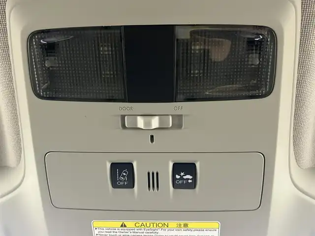 スバル レヴォーグ 1．6GT－S アイサイト 道央・札幌 2017(平29)年 2.9万km クリスタルホワイトP ・４WD/・アイサイト/・社外ＳＤナビ/・バックカメラ・サイドカメラ/・CD/DVD//フルセグ／ＢＴ／SD/・ＥＴＣ/・D+N席パワーシート/・ＬＥＤヘッドライト/・オートライト/・衝突軽減ブレーキ/・横滑り防止装置/・レーダークルーズコントロール/・レーンキープアシスト/・アイドリングストップ/・ブラインドスポットモニター/・先行車発進告知機能/・後退時速度リミッター/・保証書・取扱説明書/・プッシュスタート/・スマートキー/・スペアキー